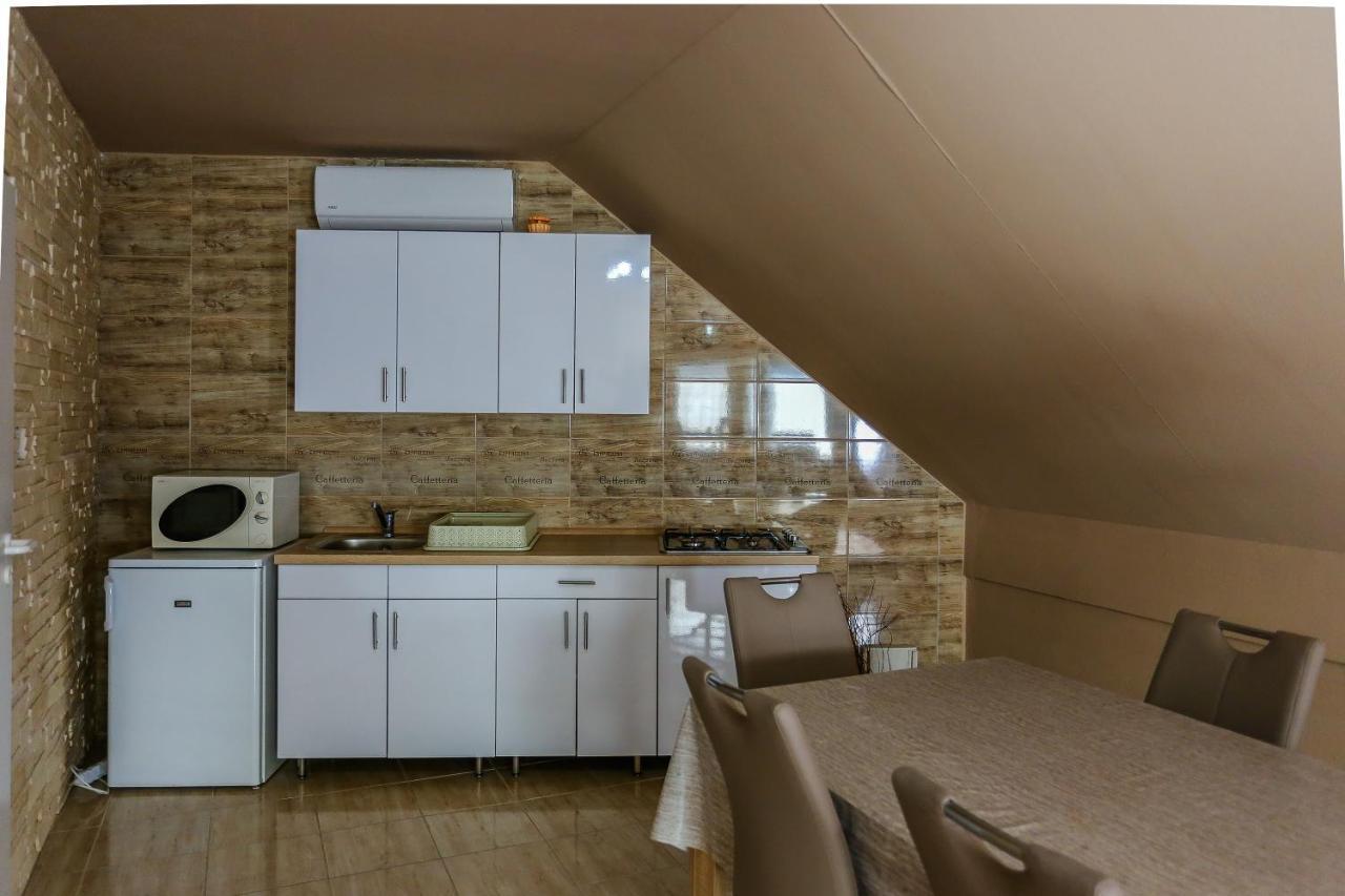Gárdi Apartman Szekszárd Exterior foto