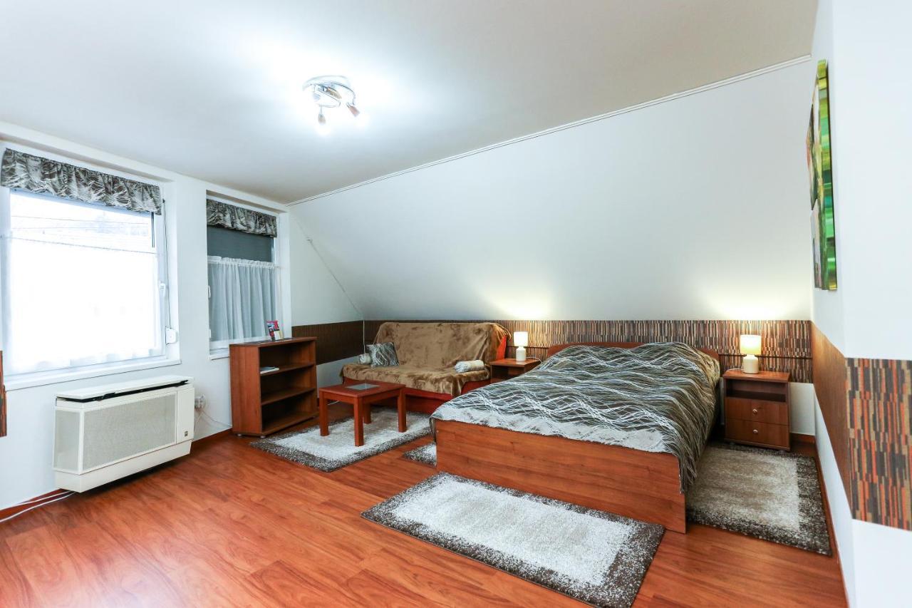 Gárdi Apartman Szekszárd Exterior foto