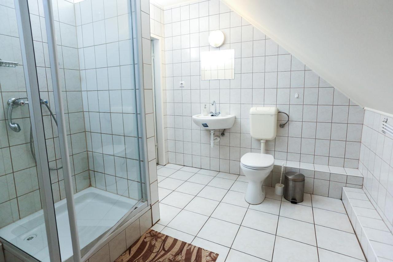 Gárdi Apartman Szekszárd Exterior foto